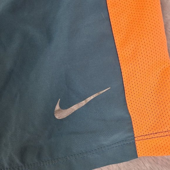 Nike Swim Trunks Lined  Pockets Elastic Waist Men's Size Medium - Picture 2 of 9